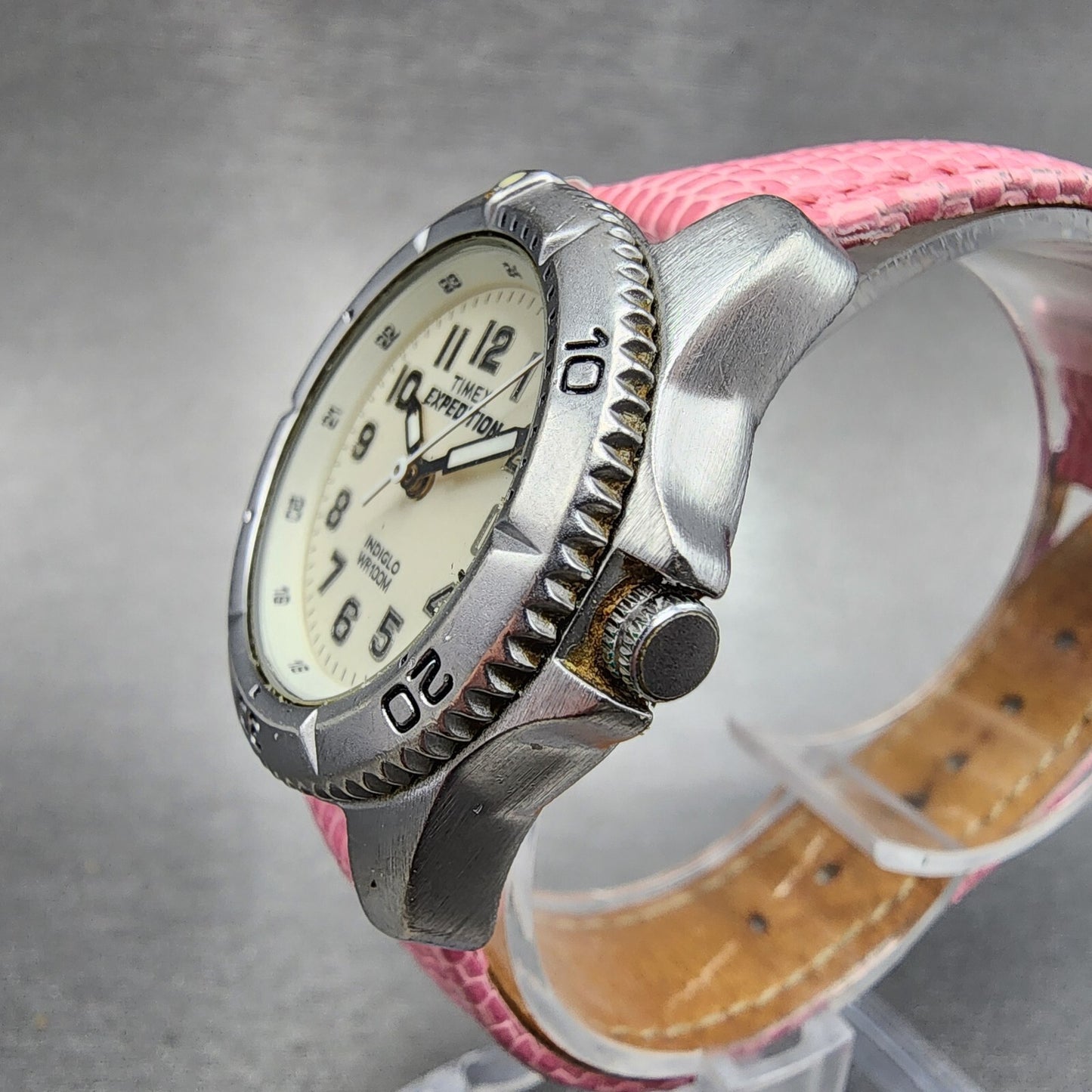 Timex Expedition Watch Women 31mm Cream Dial Steel Date Round New Battery2