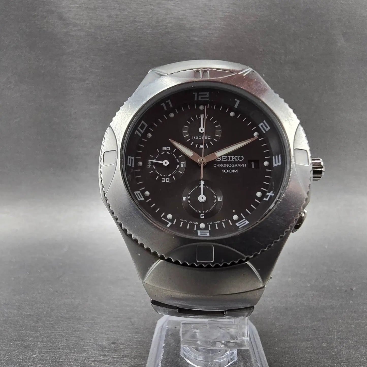 Seiko Chronograph Watch Men 42mm Gray Dial Silver Tone Date 7T92-0AW0 NewBattery6