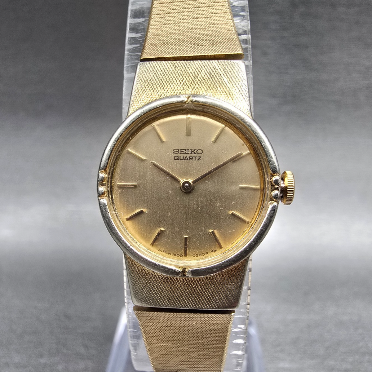Seiko Watch Women 19mm Gold Dial Gold Tone Round 1400-0079 New Battery Vintage o0