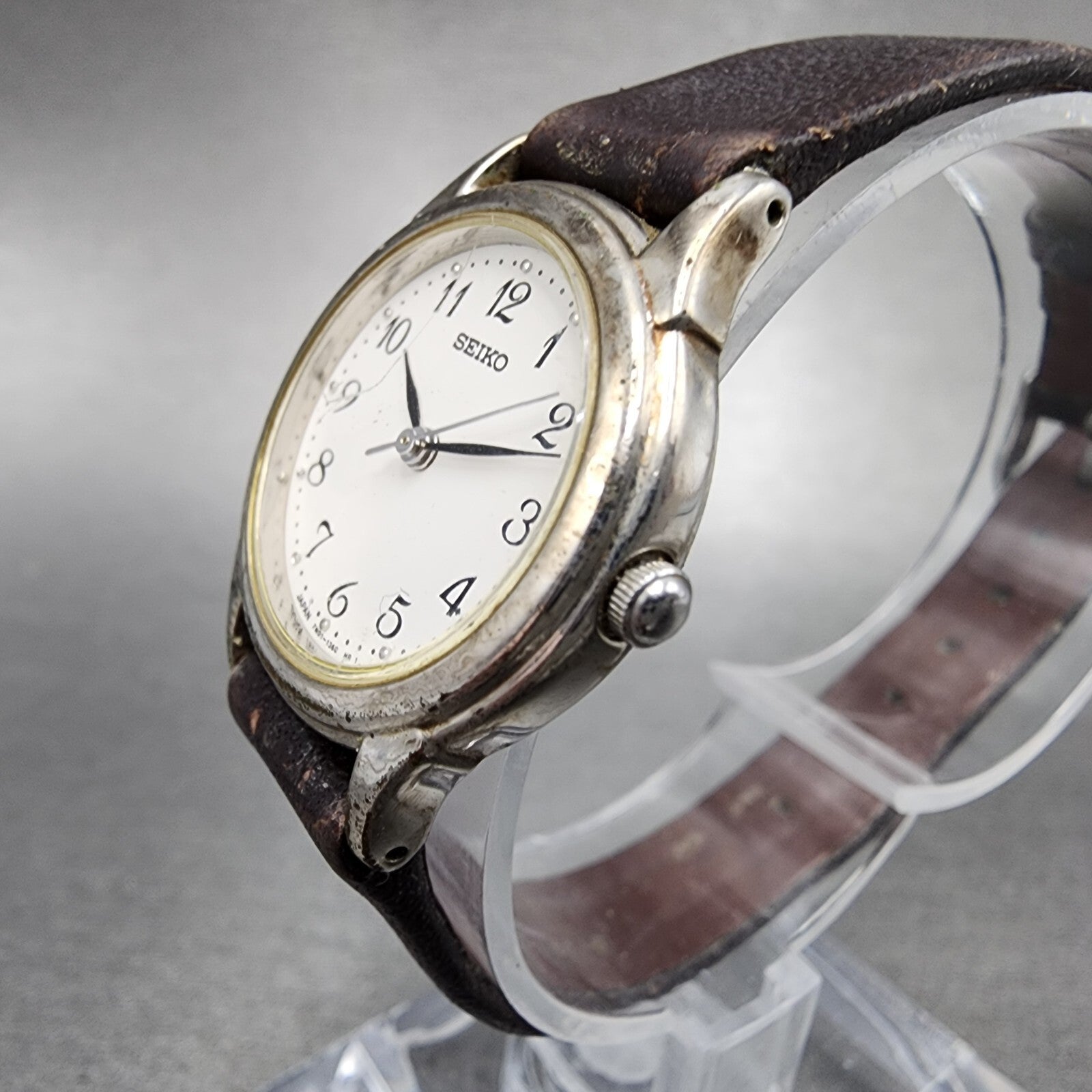 Seiko Watch Women 24mm White Dial Silver Tone Round 7N016880 New Battery2