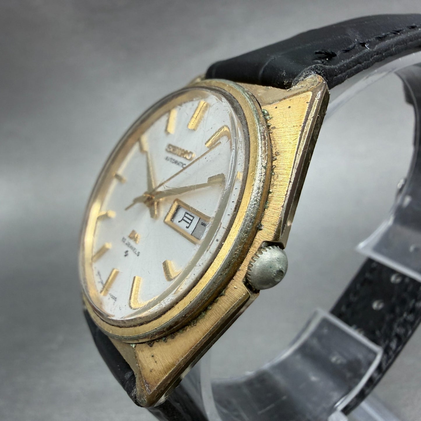 Seiko Lordmatic Watch Men 36mm Silver Dial Gold Tone Daydate 5606-7000 Runs VTG32