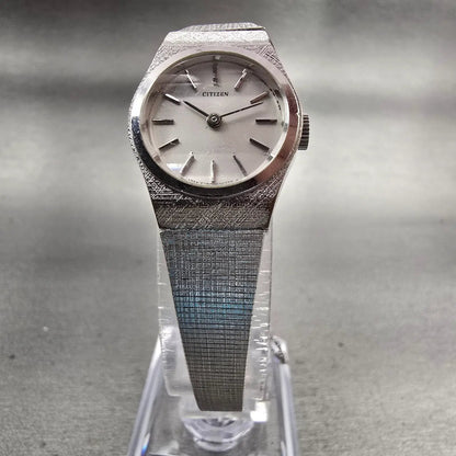 Citizen Watch Women 20mm Silver Dial Silver Tone Oval 4-675452 Manual Wind VTG5