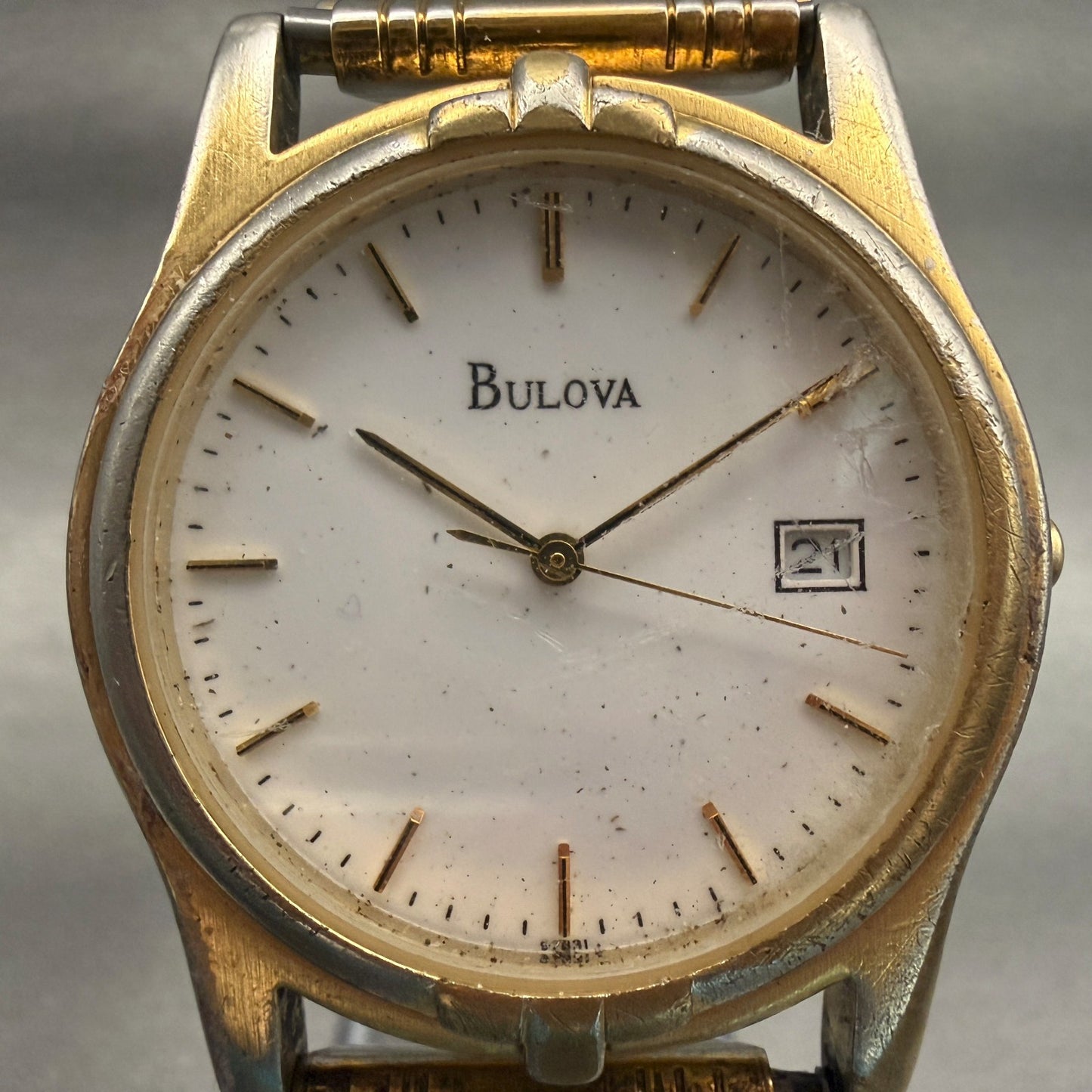 Bulova Watch Men 35mm White Dial Gold Tone Date Round Vintage New Batttery1