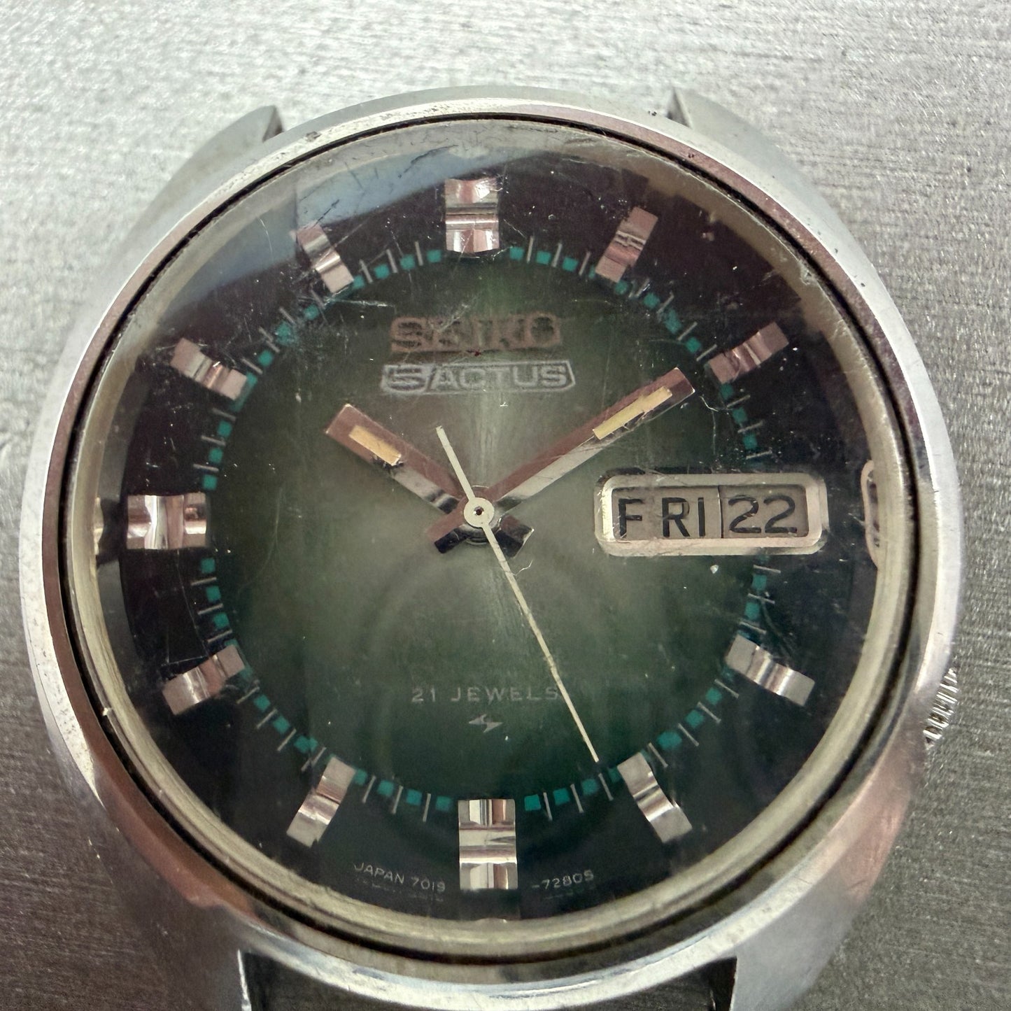 Seiko 5Actus Watch Men 37mm Green Dial Silver Tone Daydate 7019-7210 PARTS2