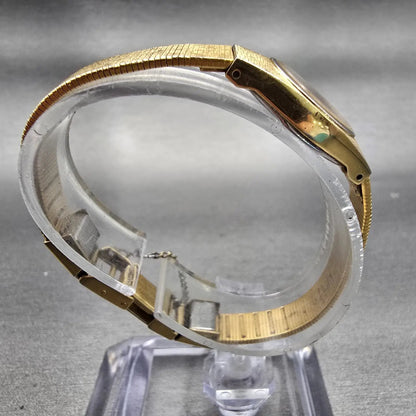 Seiko Watch Women 17mm Black Dial Gold Tone Oval 2Y00-0069 New Battery Vintage8