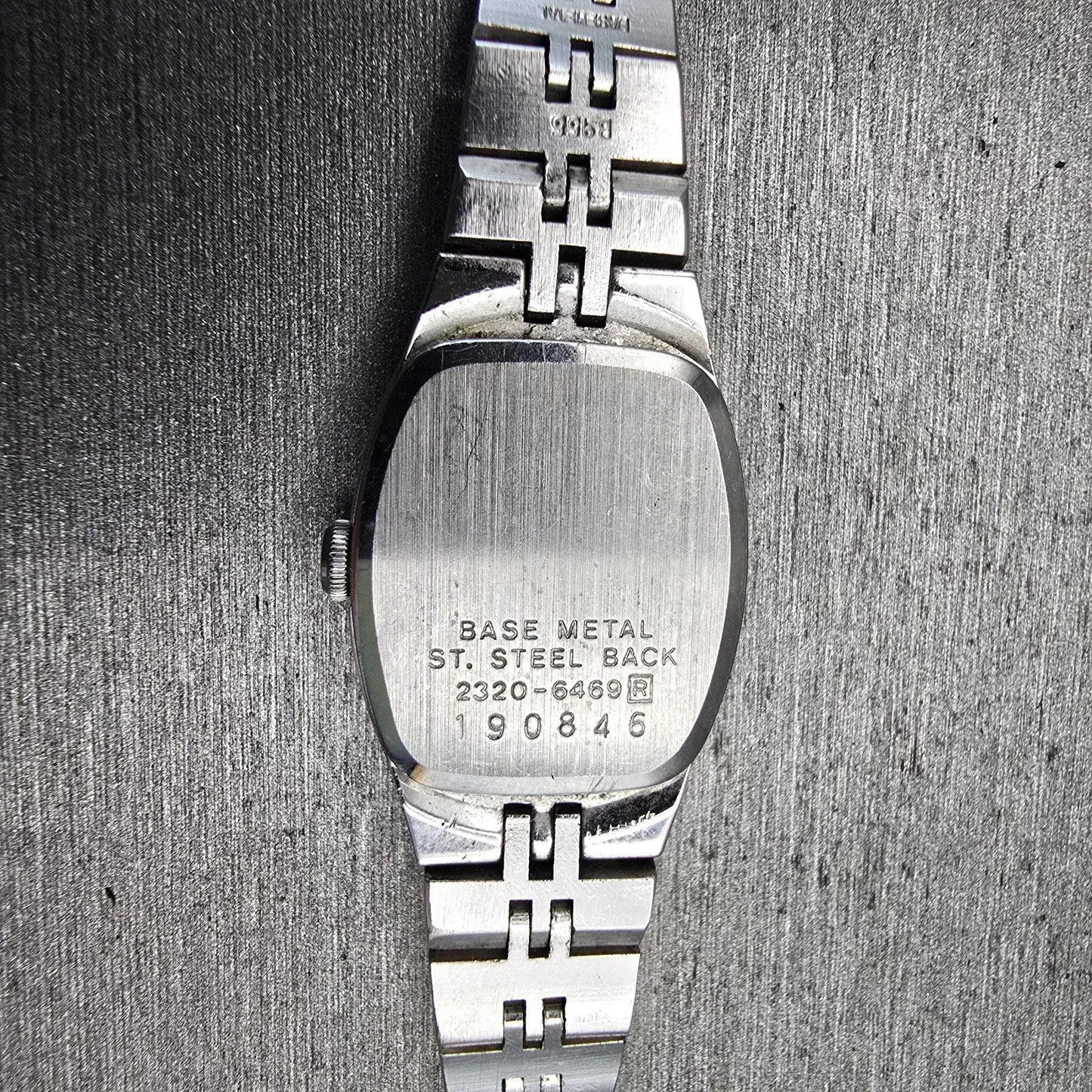 Seiko Watch Women 17mm Silver Dial Silver Tone Oval 2320-6469 New Battery VTG10
