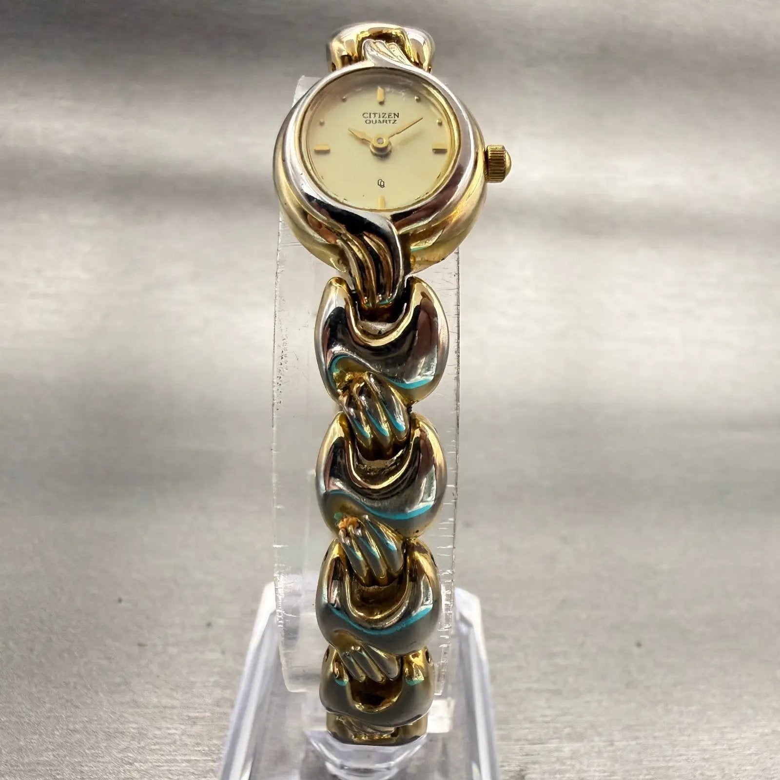 Citizen Watch Women 17mm Champagne Dial Two Tone Oval 3220-S32909 New Battery5