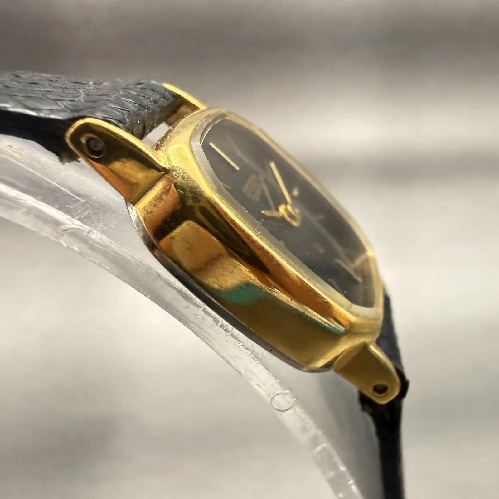 Citizen CQ Watch Women 17mm Black Dial Gold Tone Rectangle 3220-893476 New Batt3