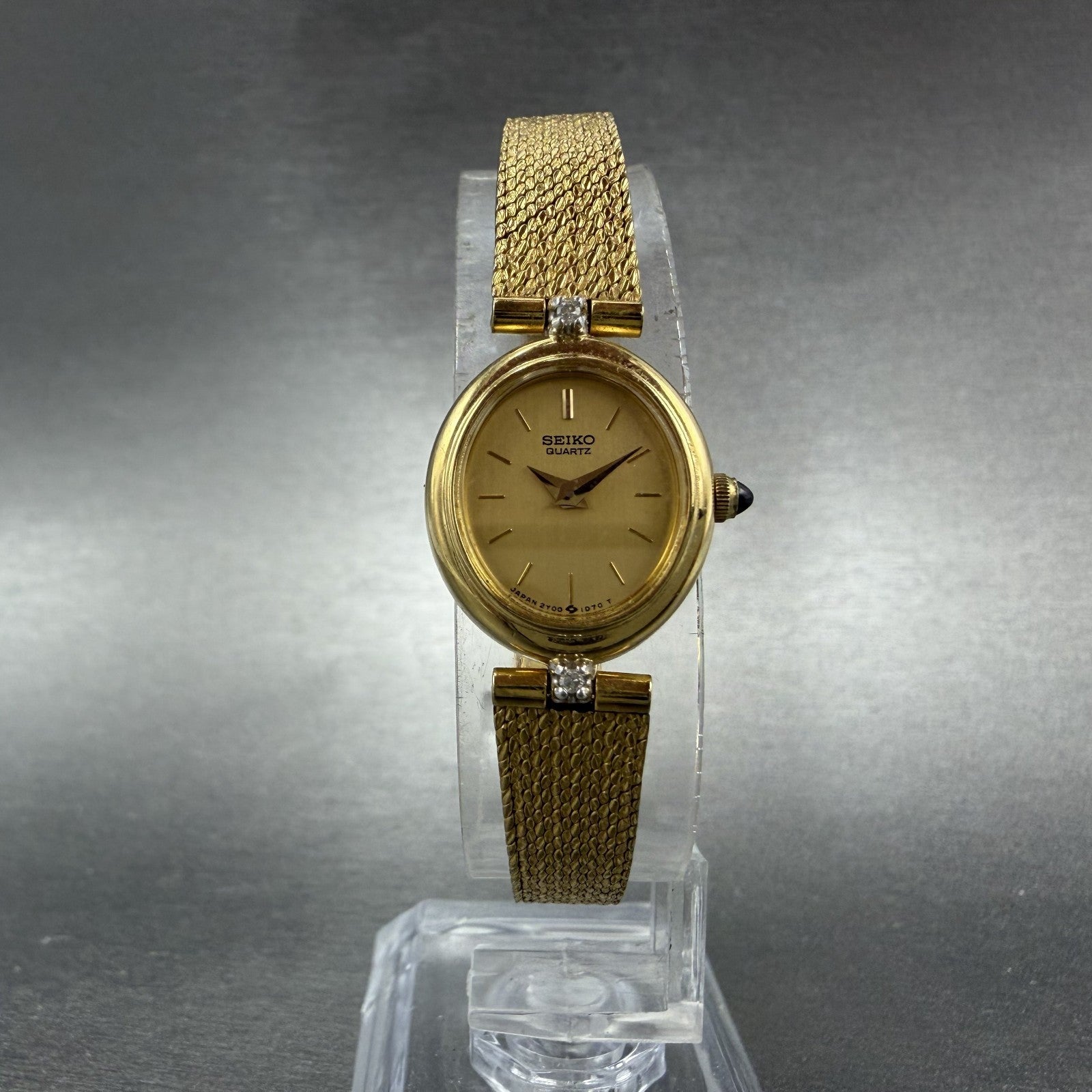 Seiko Watch Women 17mm Gold Dial Gold Tone Diamond Accent Oval 2Y00 New Battery5