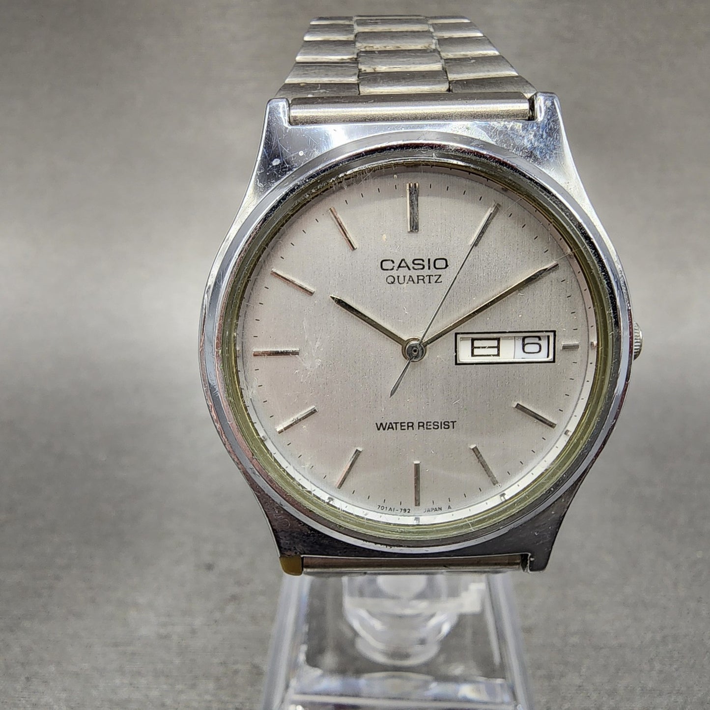 Casio MQ514 Watch Men 33mm Silver Dial Silver Tone Round New Battery0