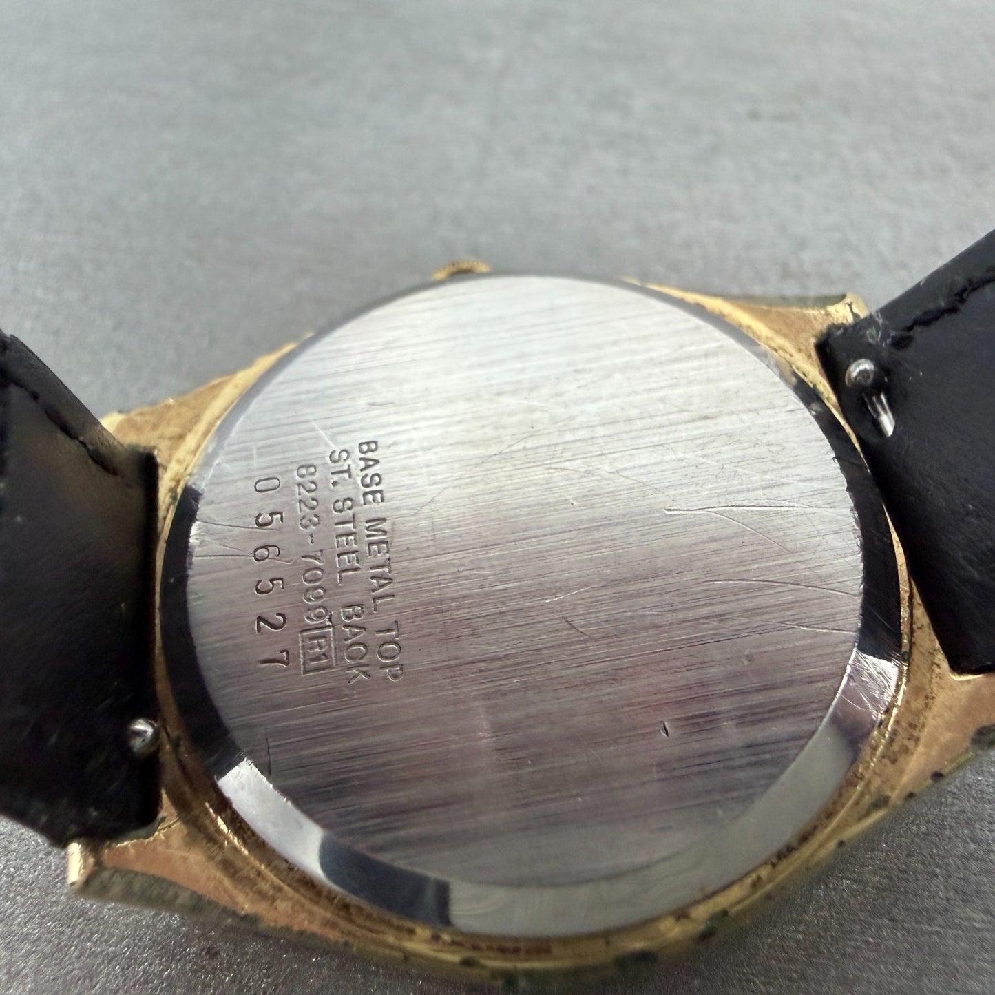 Seiko SQ Watch Men 31mm Champagne Dial Gold Tone Daydate 8223-7099 New Battery59