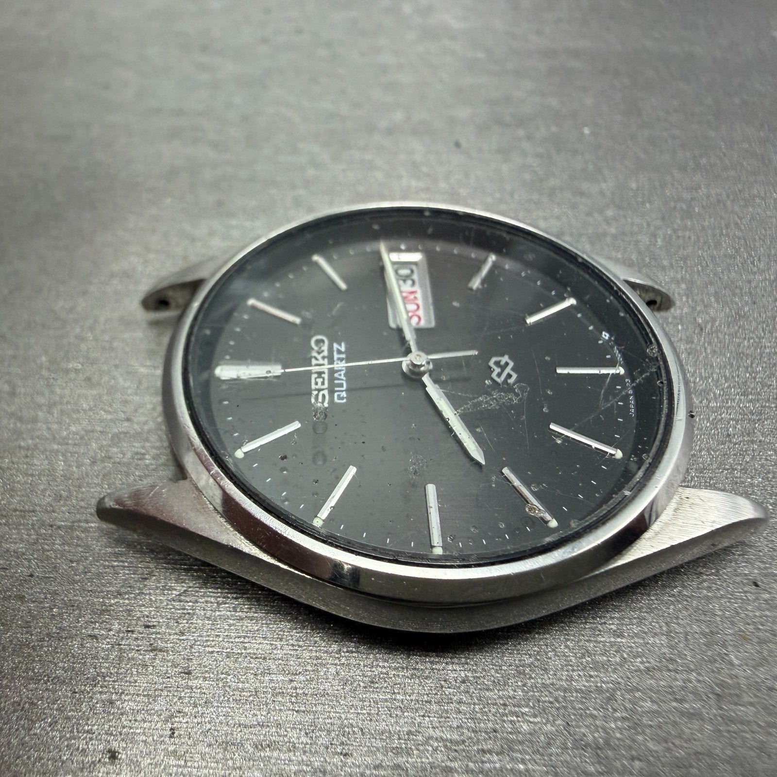 Seiko SQ Watch Men 34mm Black Dial Silver Tone Daydate Round 8123-800A PARTS4