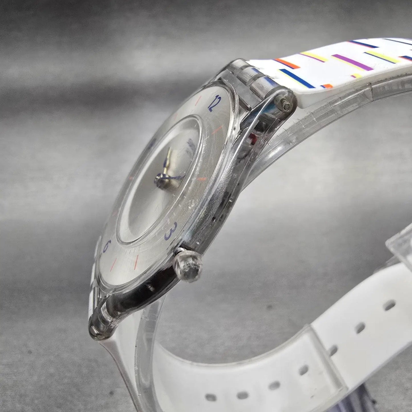 Swatch THIN LINER Watch Men Silver Dial Clear Case Round SFE108 New Battery2