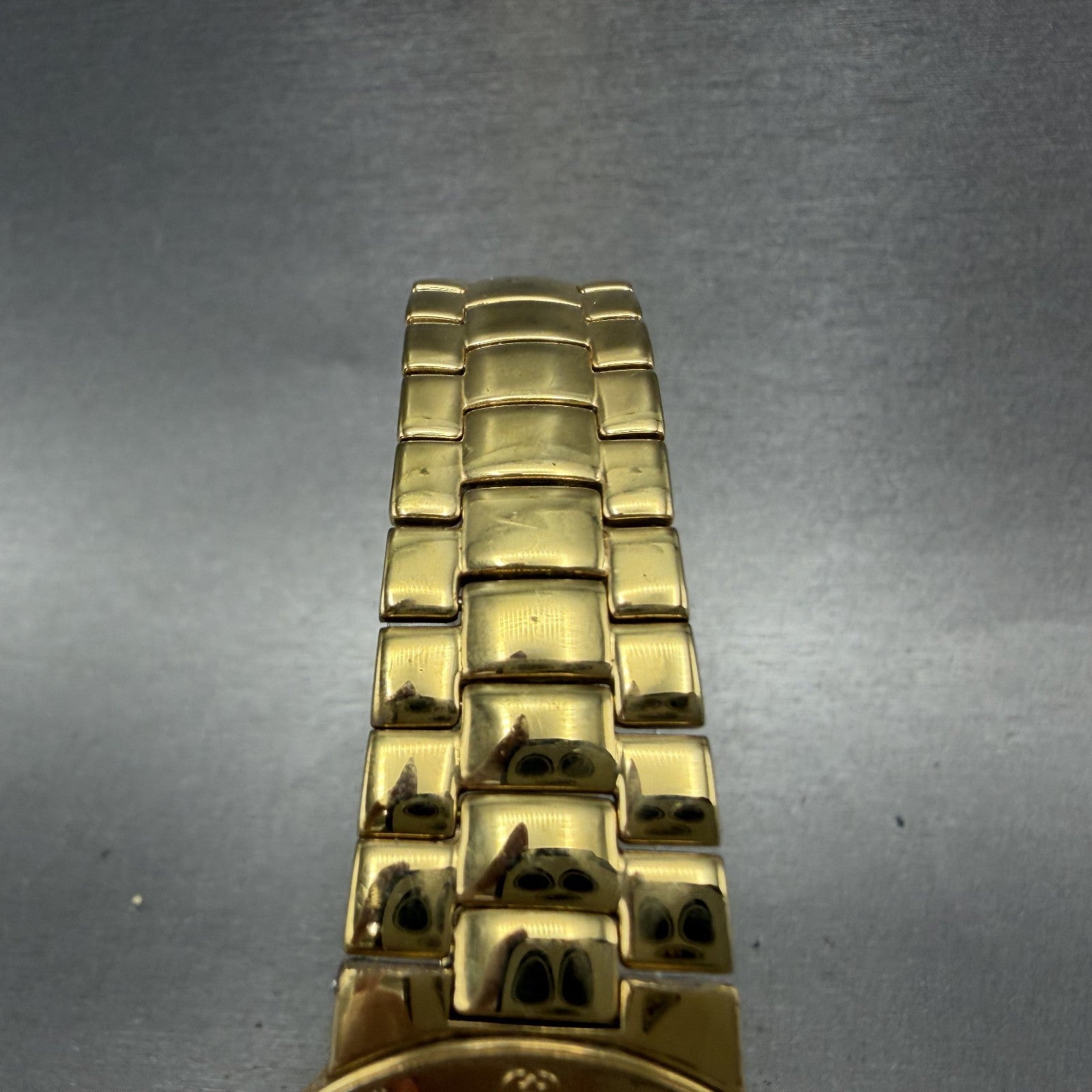 Gucci 3300M Watch Men 33mm Black Dial Gold Tone Round Vintage Bracelet PARTS5