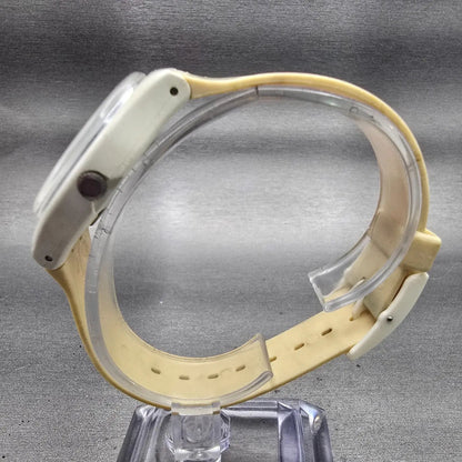 Swatch DOTTED SWISS Watch Men White Dial White Tone Round GW104 New Battery VTG6