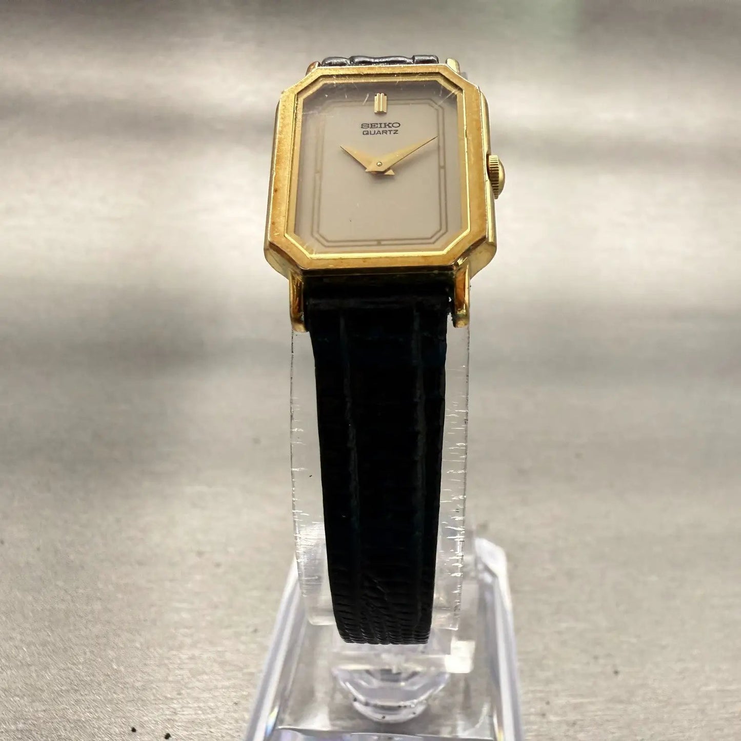 Seiko Watch Women 18mm Ivory Dial Gold Tone Rectangle 1400-8440 New Battery VTG5