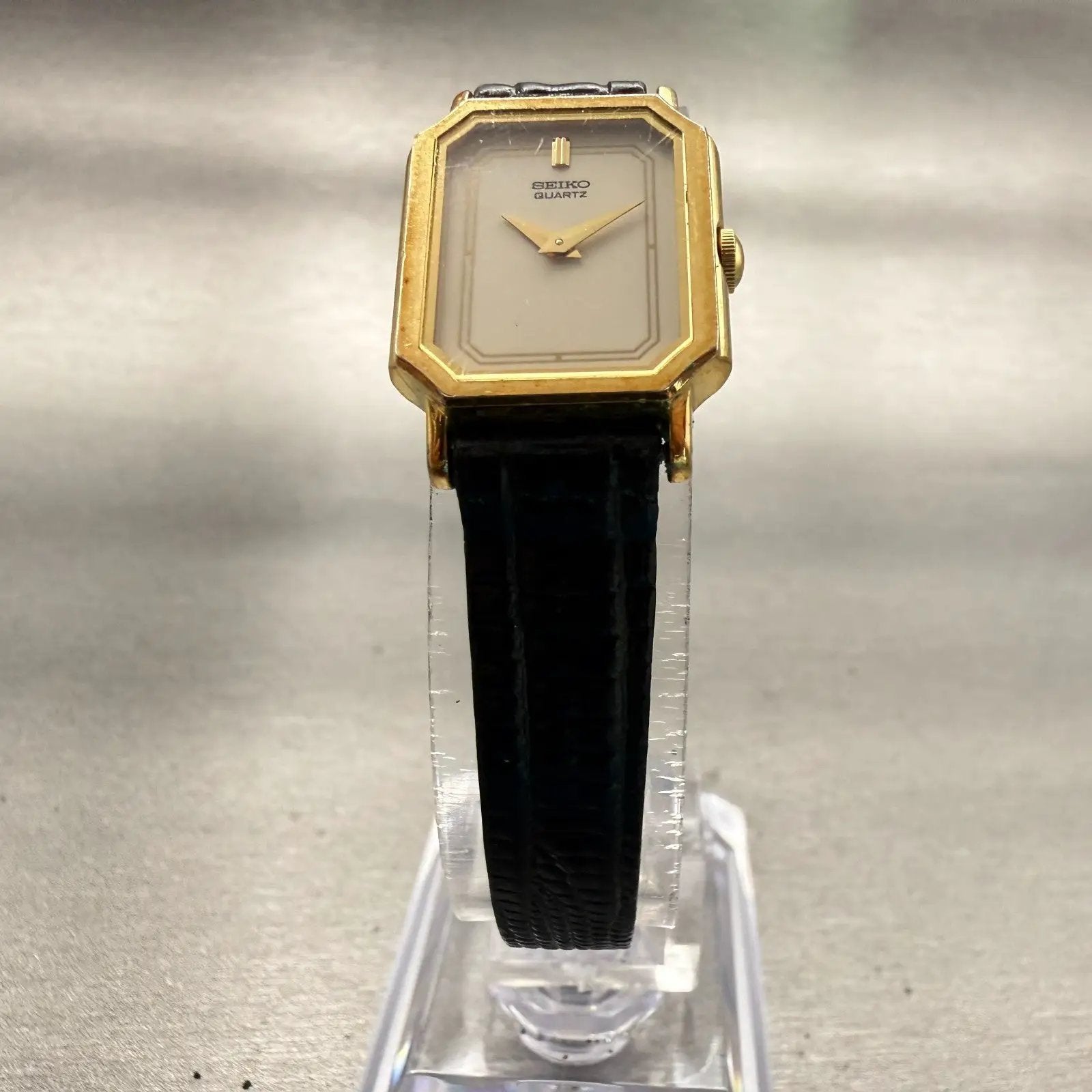 Seiko Watch Women 18mm Ivory Dial Gold Tone Rectangle 1400-8440 New Battery VTG5