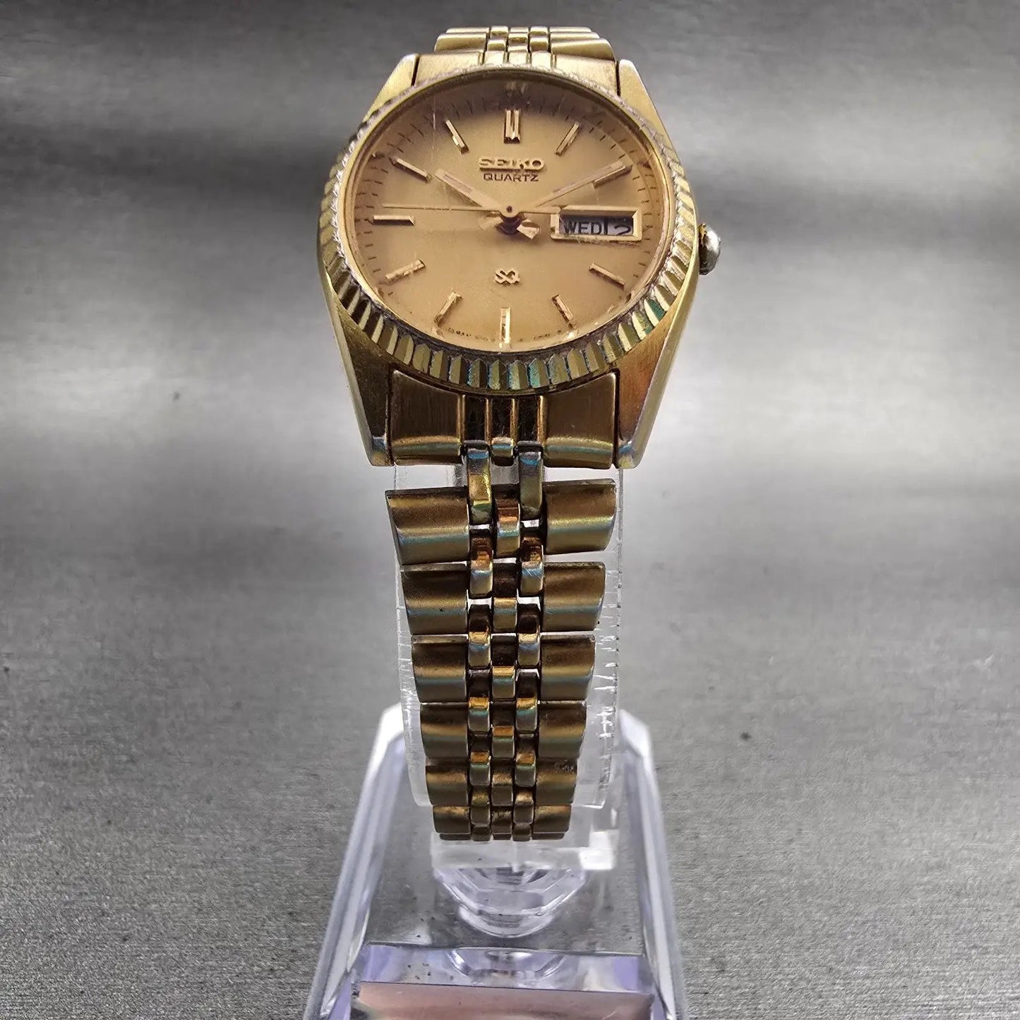 Seiko SQ Watch Women 25mm Gold Dial Gold Tone Daydate Round 3Y03-0169 New Batt5