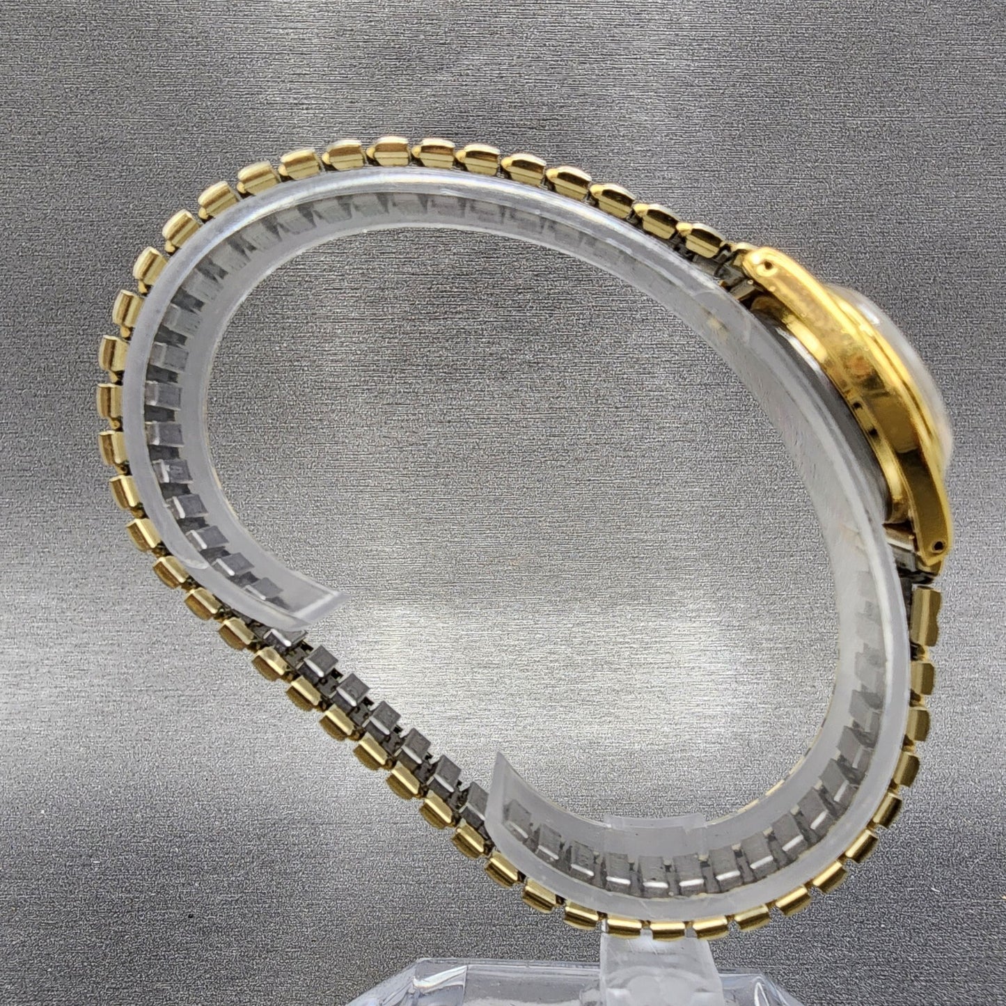 Seiko SQ Watch Women 24mm White Dial Gold Tone Daydate Round 7N83-6A09 New Batt