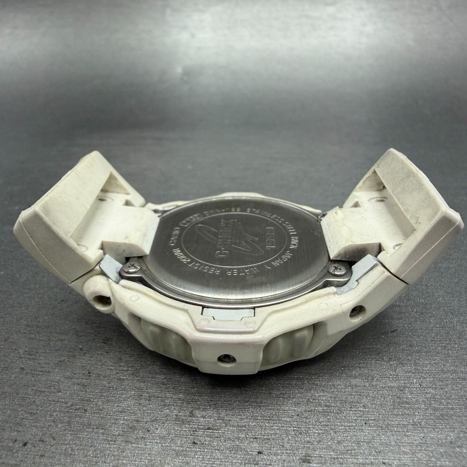 Casio G-Shock DWX-199 Watch Men 48mm Digital White Alarm Chrono Round New Batt9
