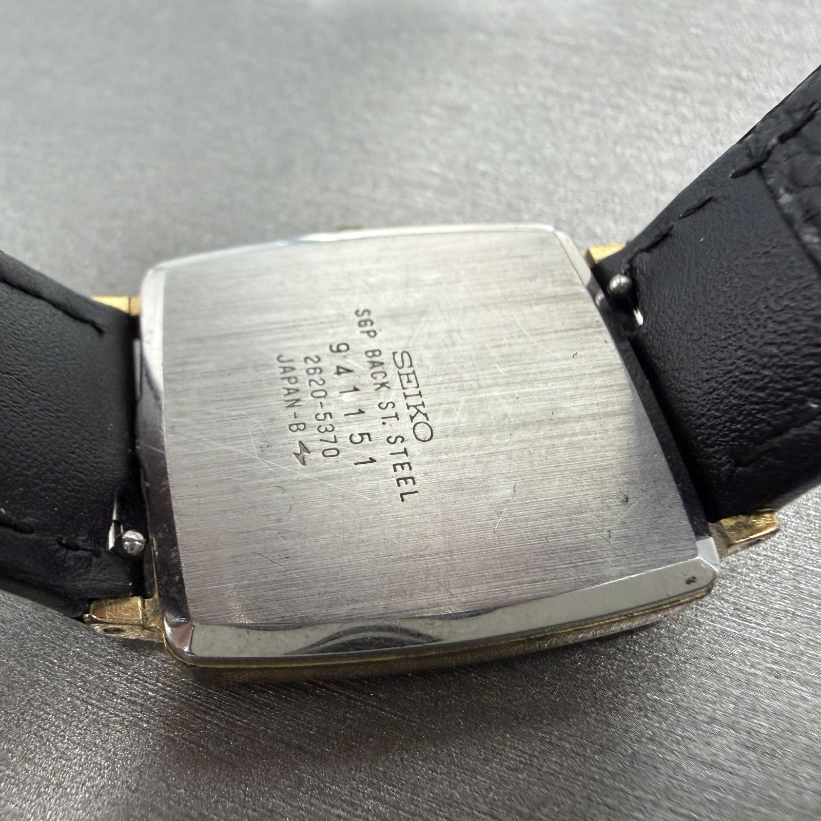 Seiko Tank Watch Men 27mm Black Dial Gold Tone Rectangle 2620-5370 New Battery9