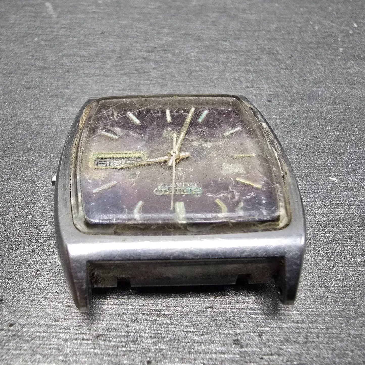 Seiko SQ Watch Men 34mm Purple Dial Silver Tone Daydate 7546-5019 PARTS Vintage5