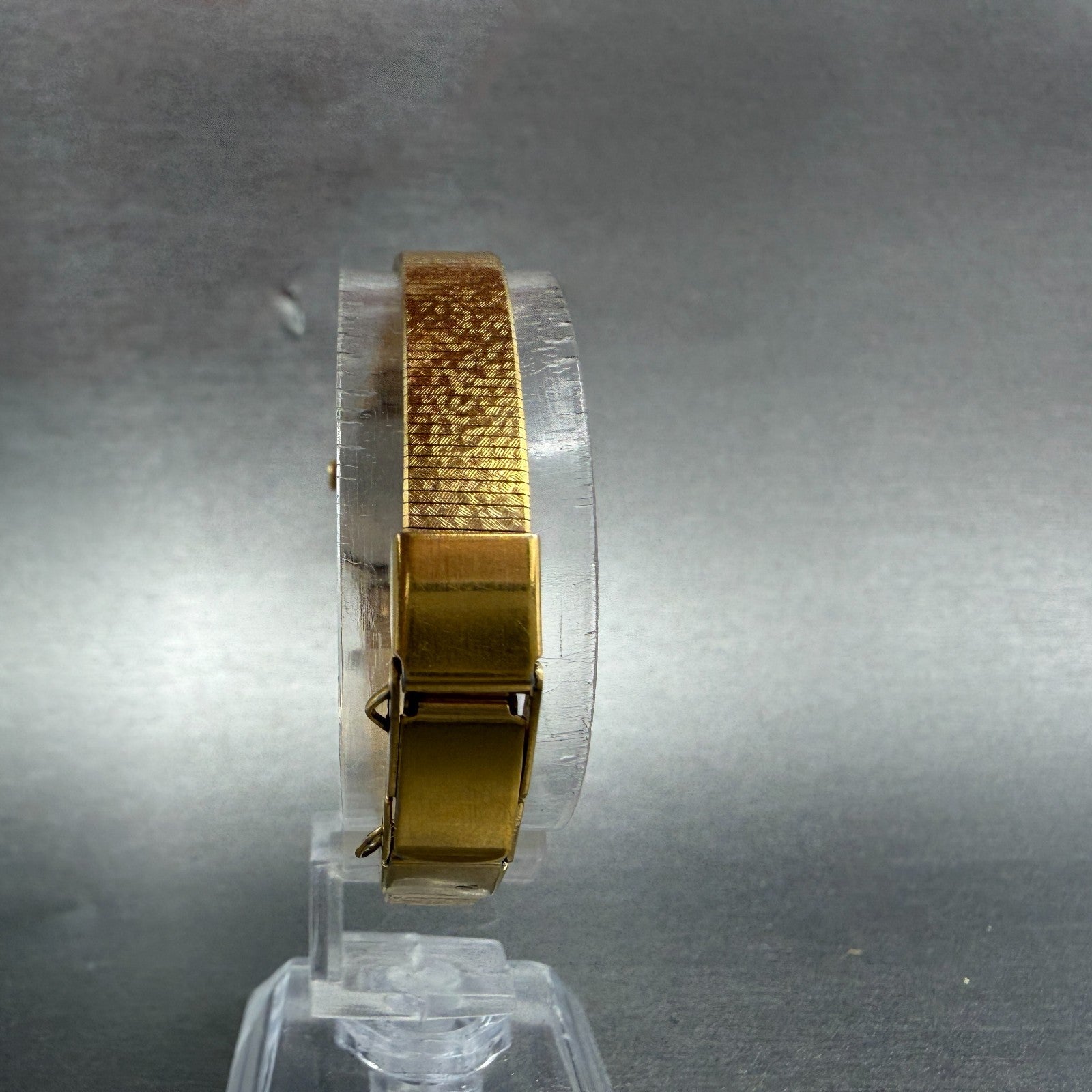 Seiko Watch Women 17mm Silver Dial Gold Tone Rectangle 2C20-5780 New Battery7