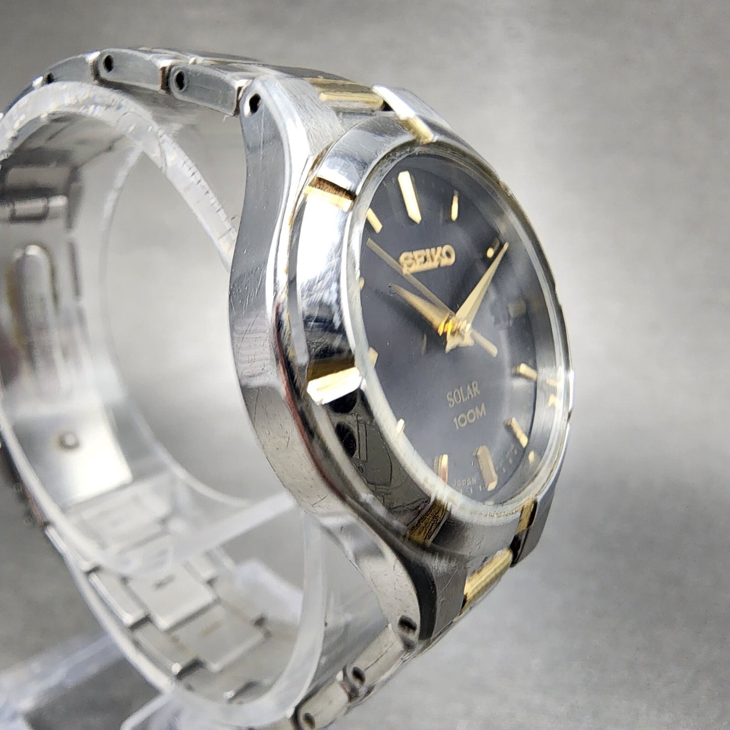 Seiko Solar Watch Women 27mm Black Dial Two Tone Date Round V1370CH0 Works3