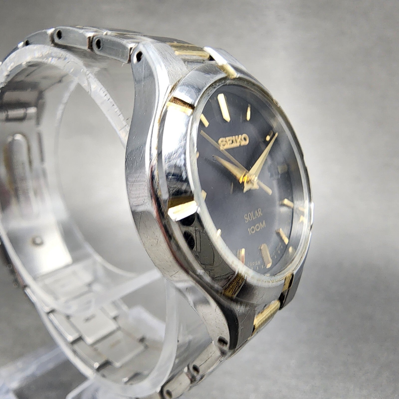 Seiko Solar Watch Women 27mm Black Dial Two Tone Date Round V1370CH0 Works3