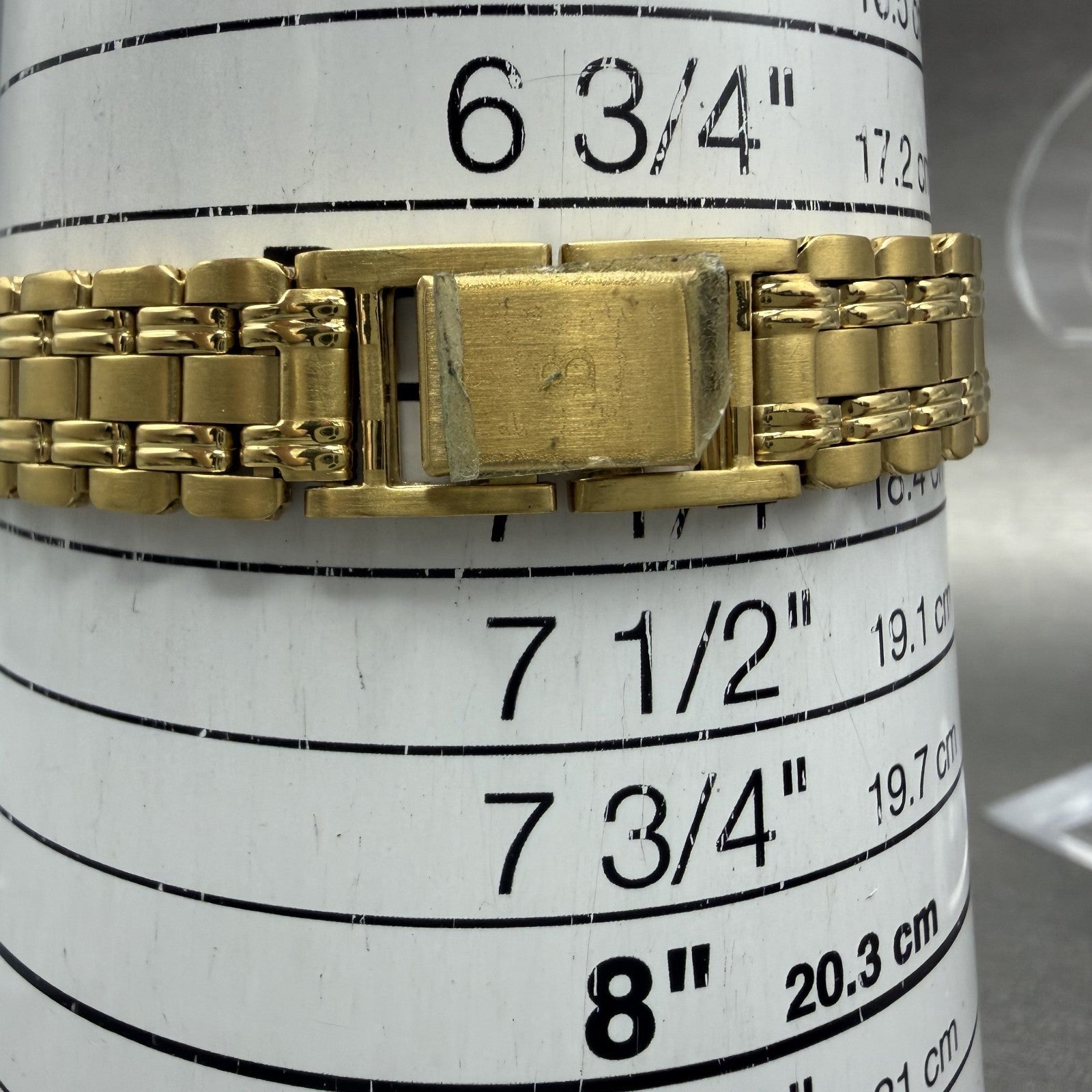 Bulova Watch Women 25mm White Dial Gold Tone Round 97T44 New Battery10