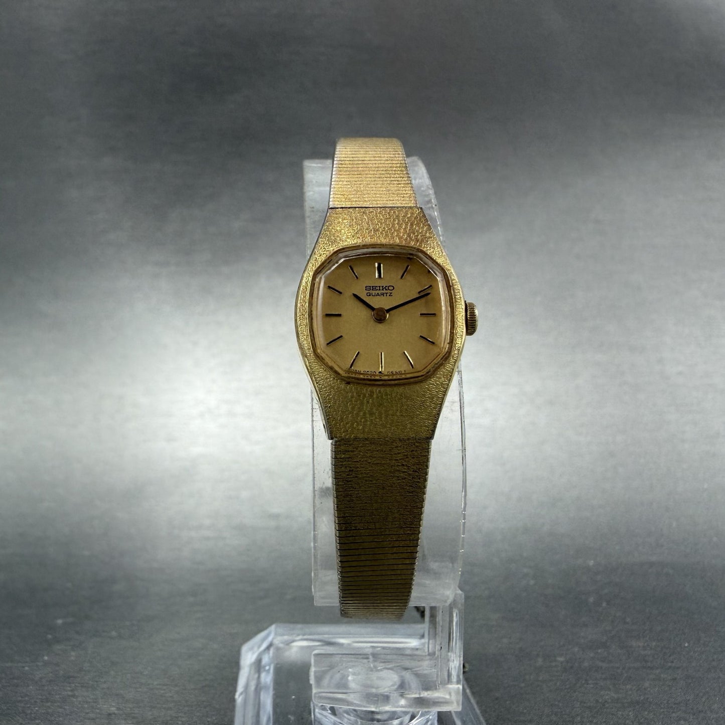 Seiko Watch Women 16mm Champagne Dial Gold Tone Round 2C20-5300 New Battery bcda5