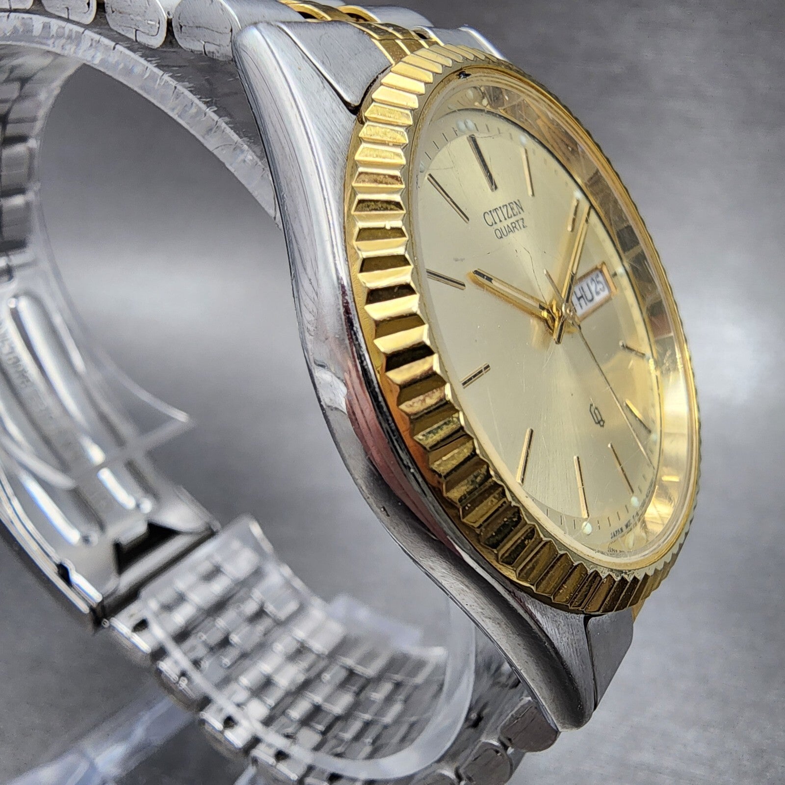 Citizen CQ President Watch Men 36mm Champagne Dial Two Tone Daydate Round Newbat4