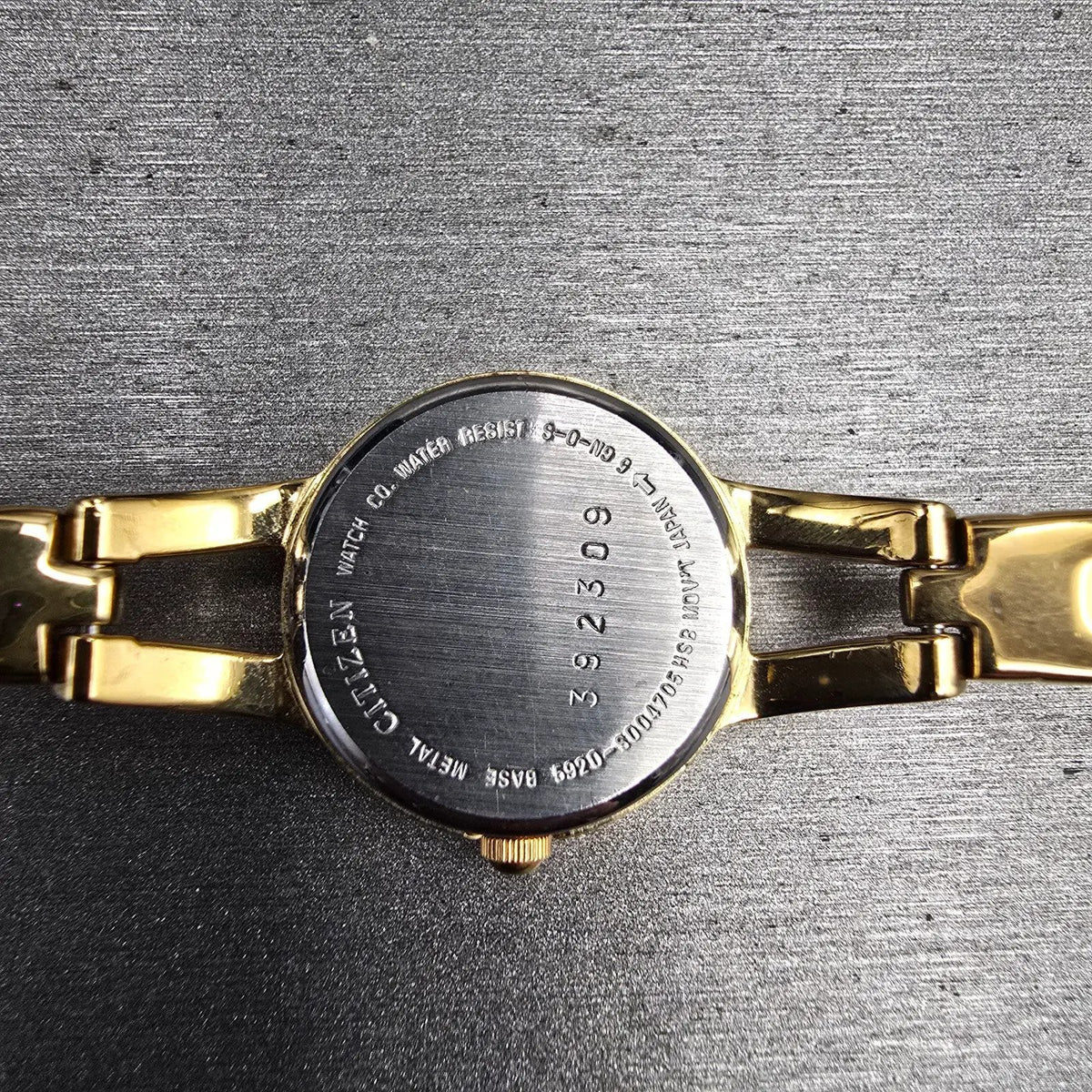 Citizen Watch Women 20mm Cream Dial Gold Tone Crystals 5920-S004705 New Battery10