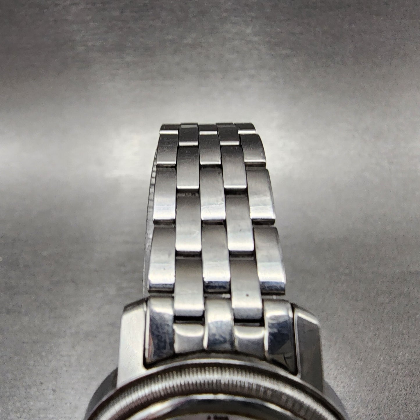 Tissot Bridgeport Automatic Watch Women 29mm MOP Dial Steel Date Round Runs4