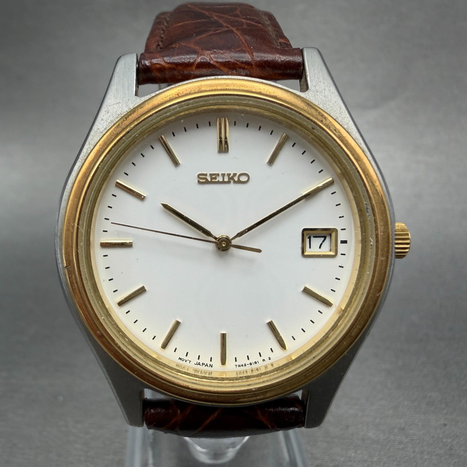 Seiko Watch Men 37mm White Dial Two Tone Date Round 7n42-8089 New Battery0