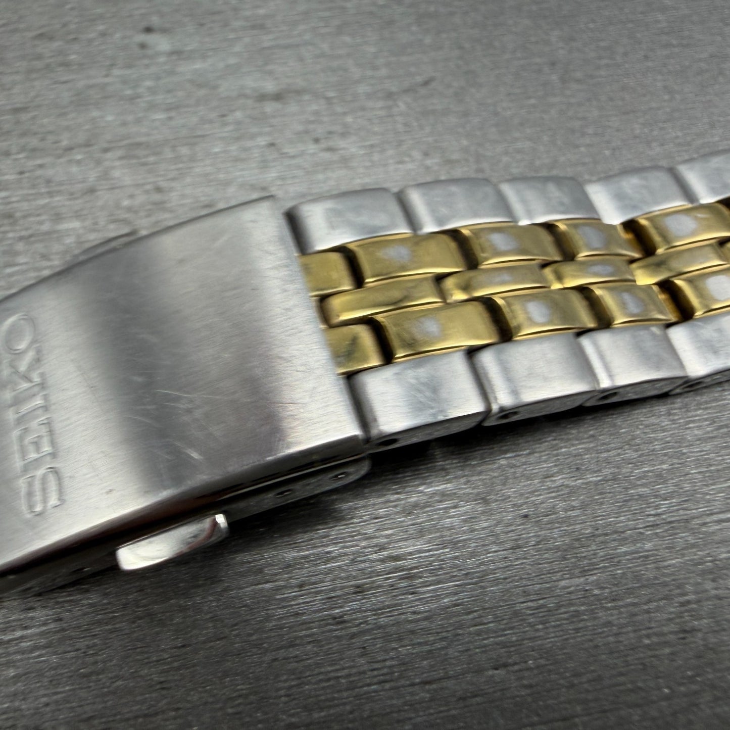 Seiko Bracelet 18mm Two Tone Stainless Steel 4A4K1C1 Tri-Folding Clasp5