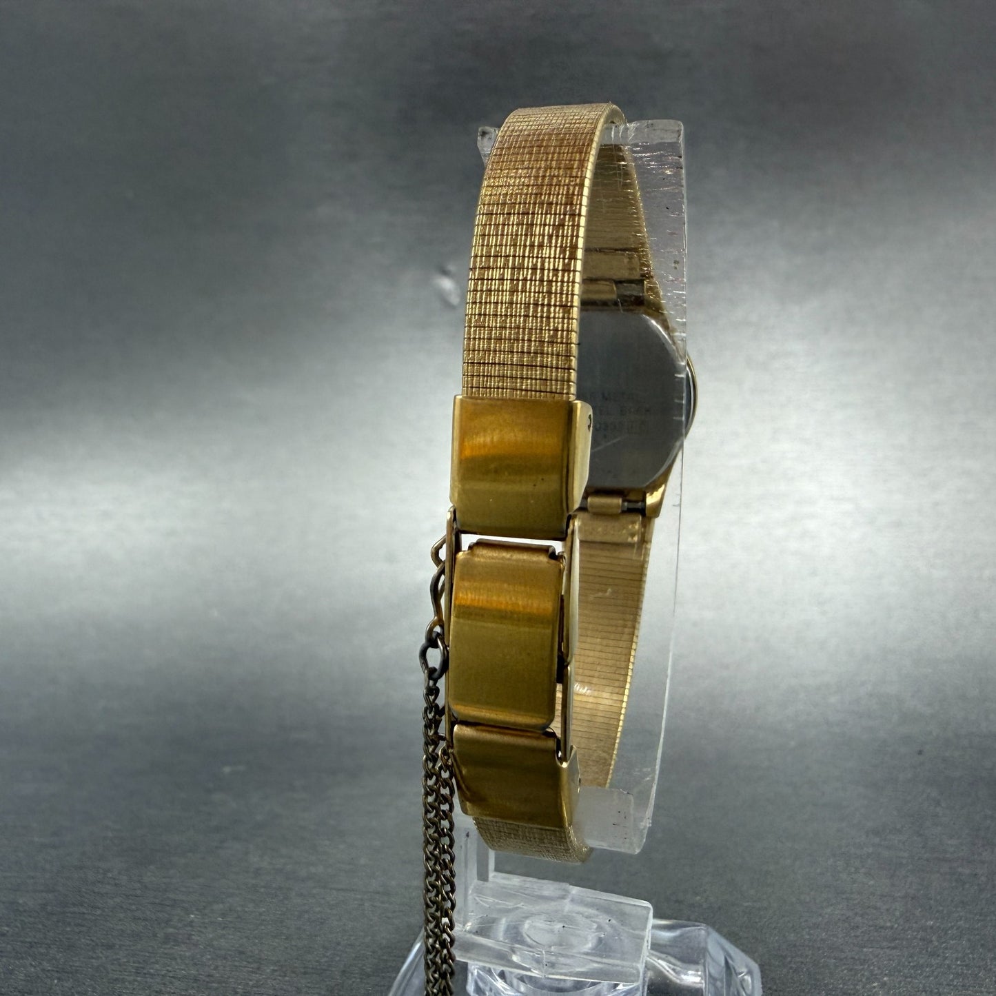 Seiko Watch Women 18mm Black Dial Gold Tone Round Vintage 2P20-0339 New Battery7