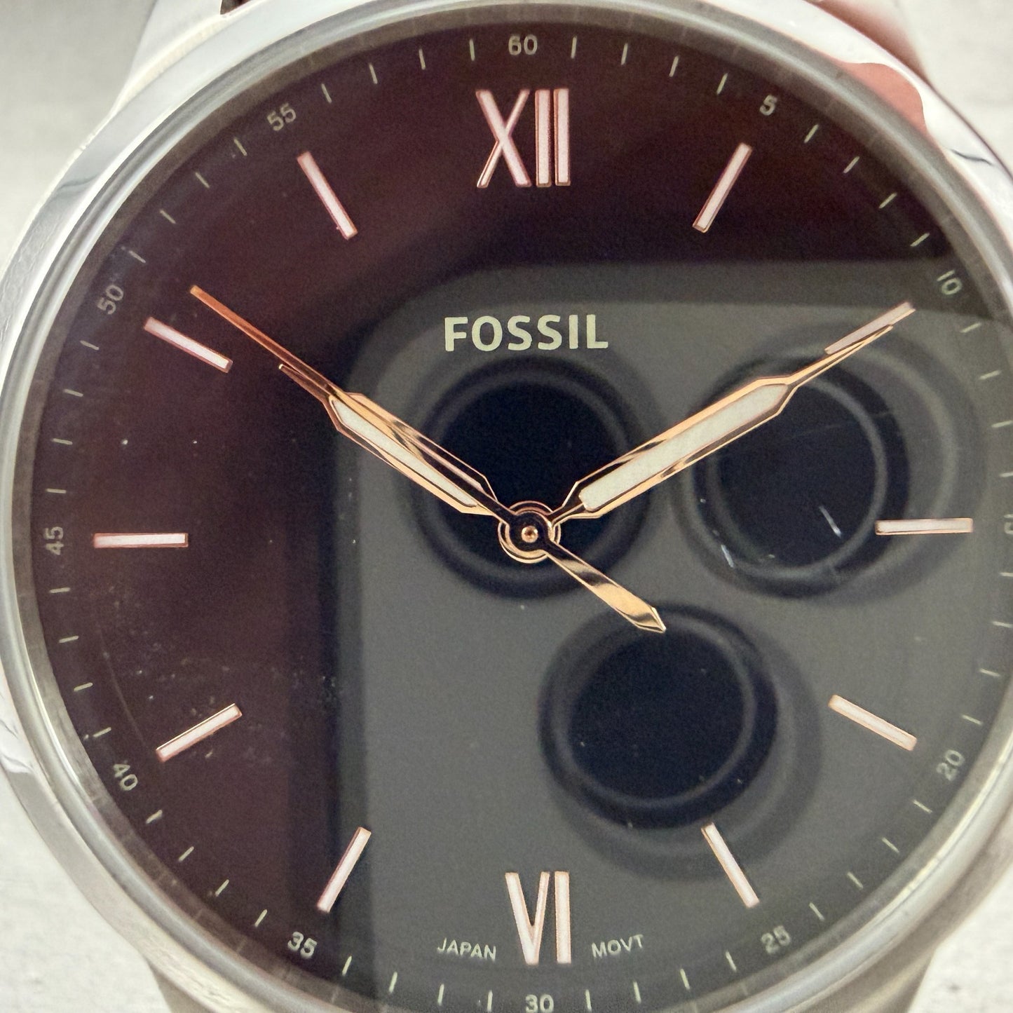 Fossil Minimalist Watch Men 44mm Black Dial Silver Tone Round FS5464 New Battery1