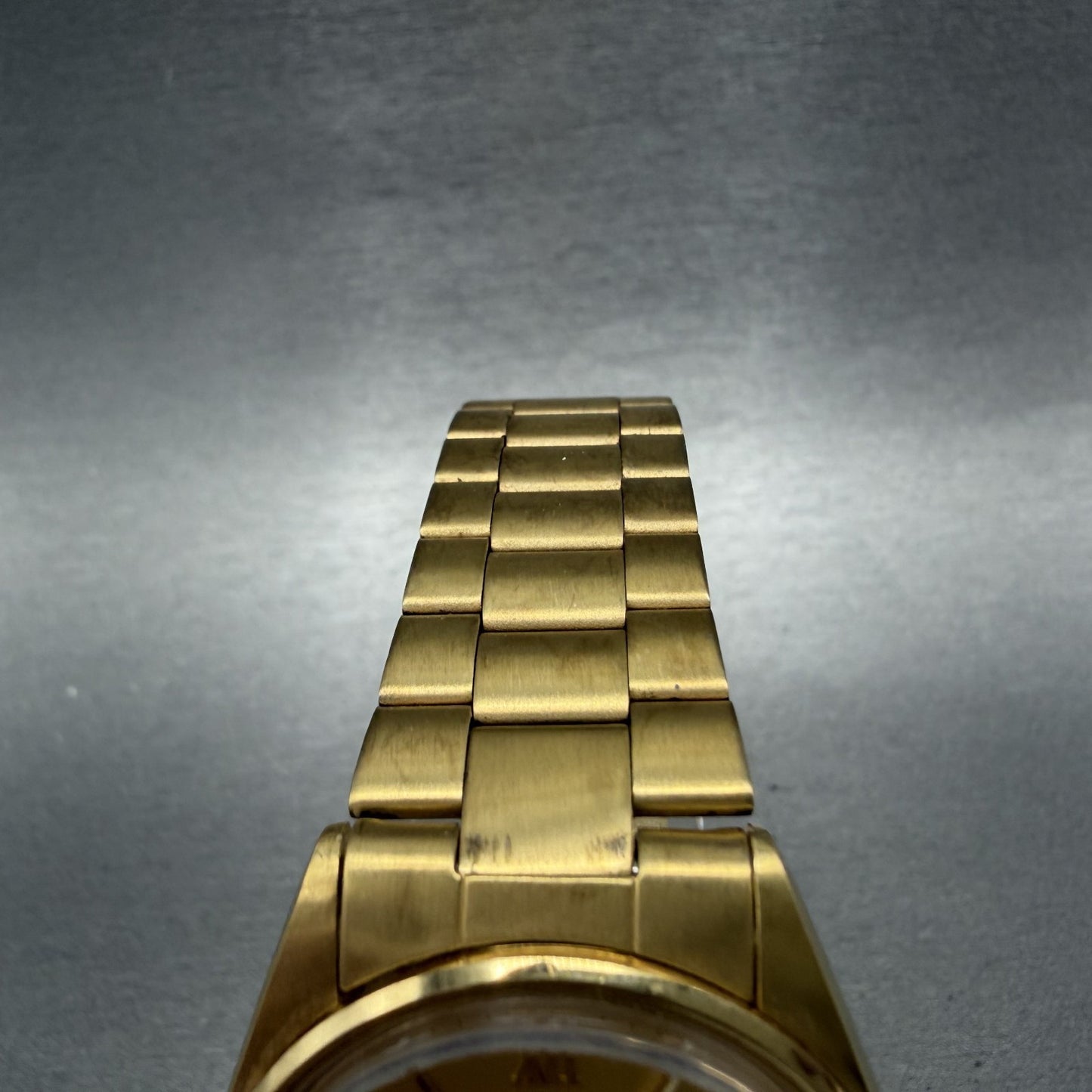 Seiko SQ Watch Men 33mm Champagne Dial Gold Tone Date 5y226009 New Battery4