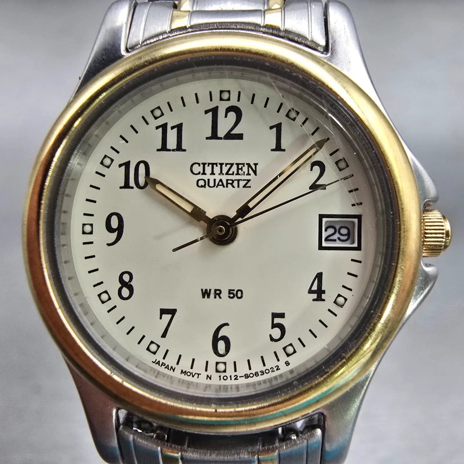 Citizen Watch Women 24mm Ivory Dial Two Tone Date Round 1012-S038375 New Batt LD1