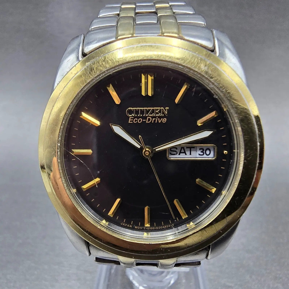 Citizen Eco-Drive Watch Men 35mm Black Dial Two Tone Daydate E100-K003091 Runs Q0