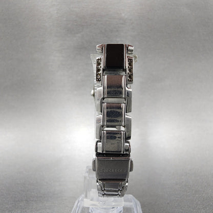 Seiko Solar Watch Women 19mm Black Dial Silver Tone Crystal Accent Runs V1150AY07
