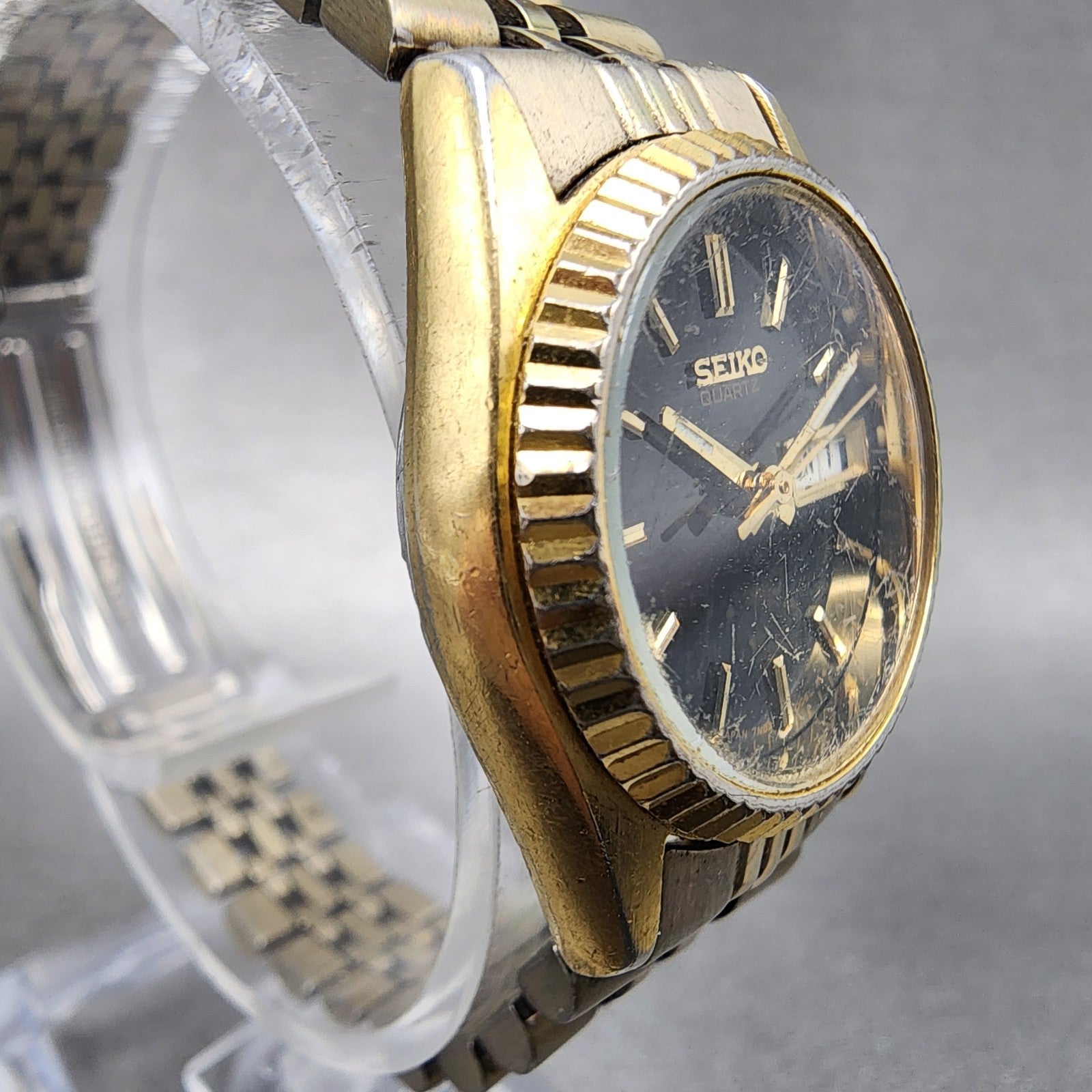 Seiko Watch Women 24mm Black Tone Gold Tone Daydate Round 7n830049 New Battery3