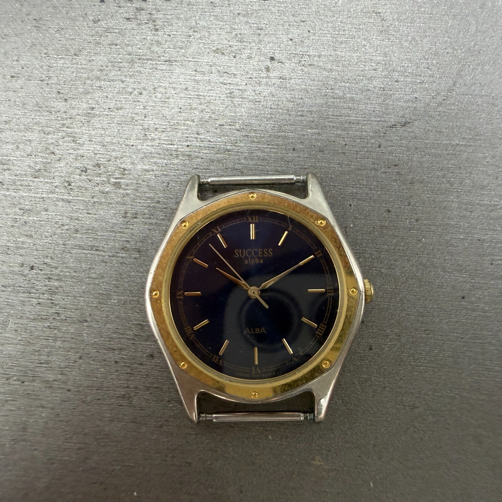 Seiko Alba Success Watch Unisex 32mm Blue Dial Two Tone V701-6320 New Battery0