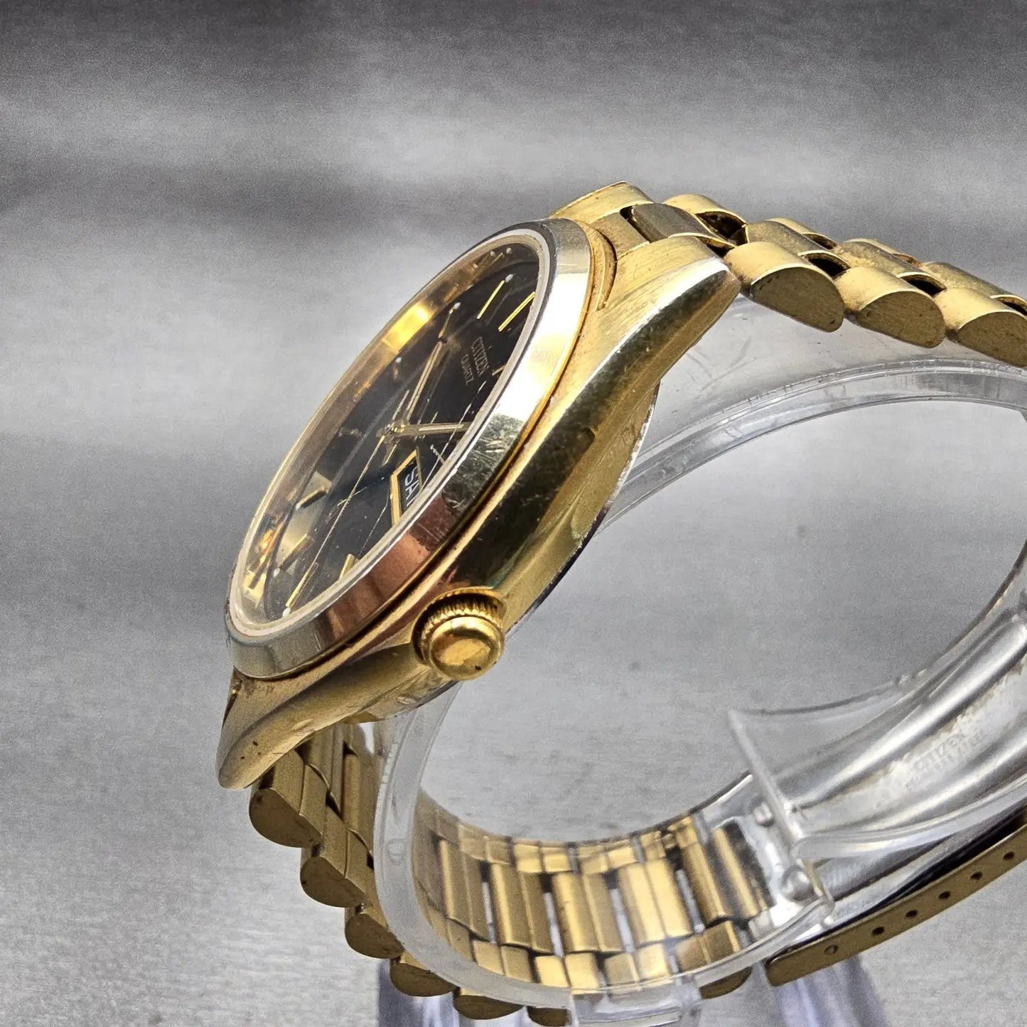 Citizen CQ Watch Men 35mm Black Dial Gold Tone Daydate 6100-S18591 New Battery2