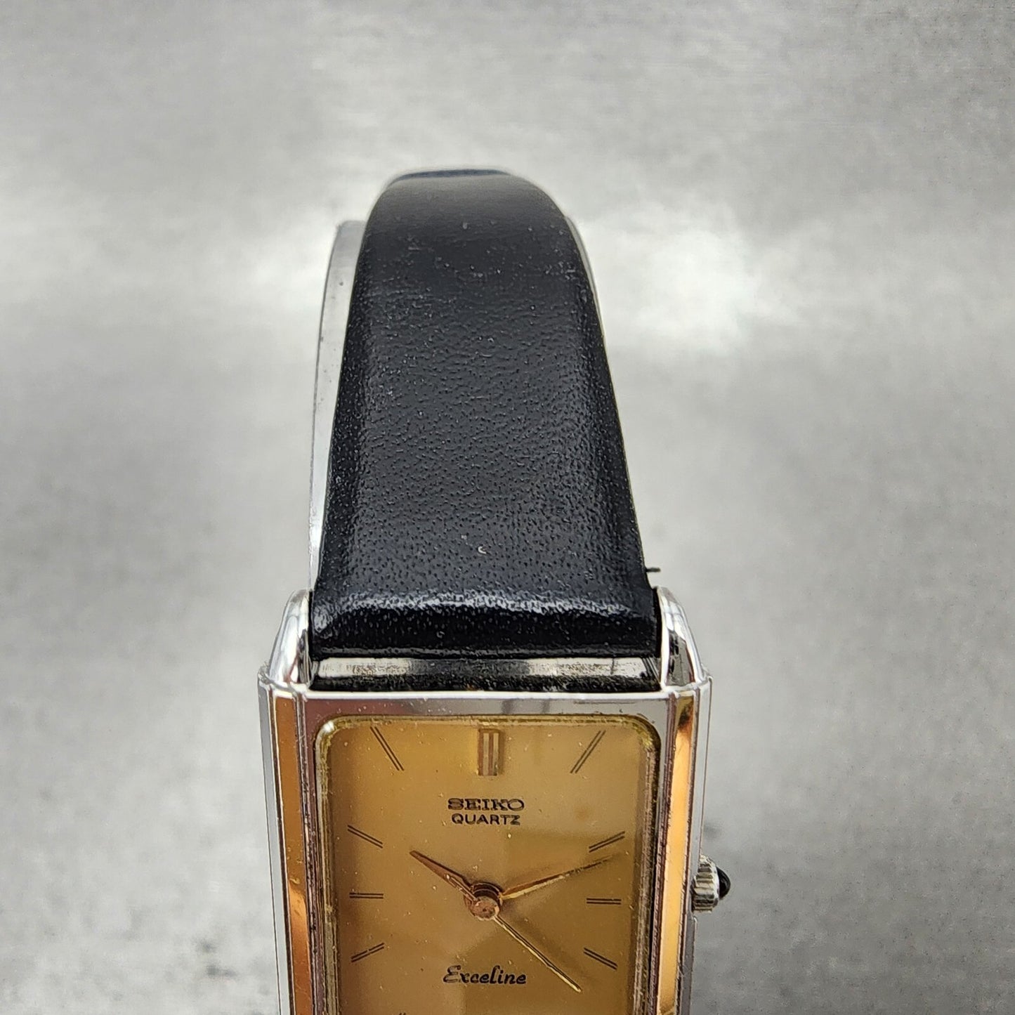 Seiko Exceline Tank Watch Women 19mm Gold Dial Two Tone Rectangle New Battery4