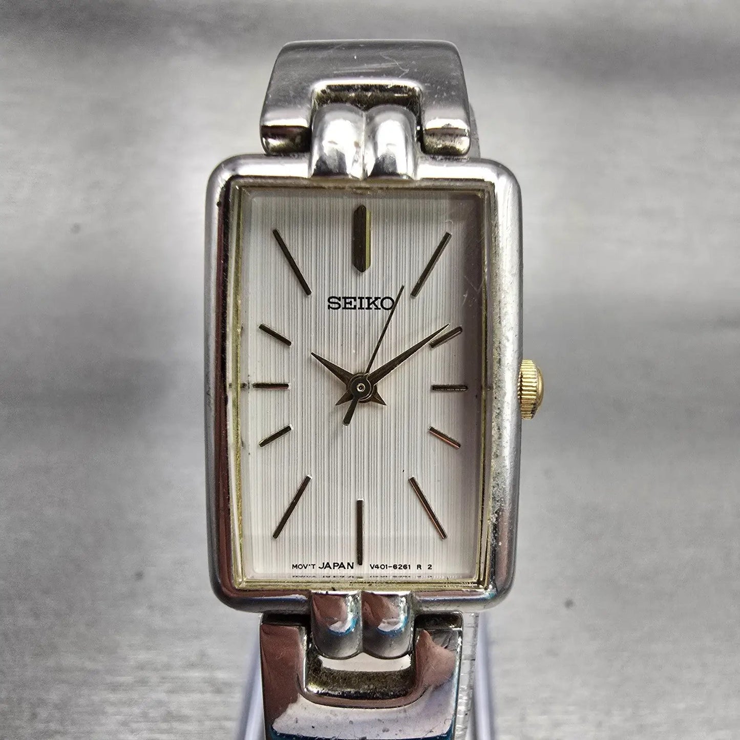 Seiko Watch Women 18mm White Dial Silver Tone Rectangle V401-6279 New Battery0