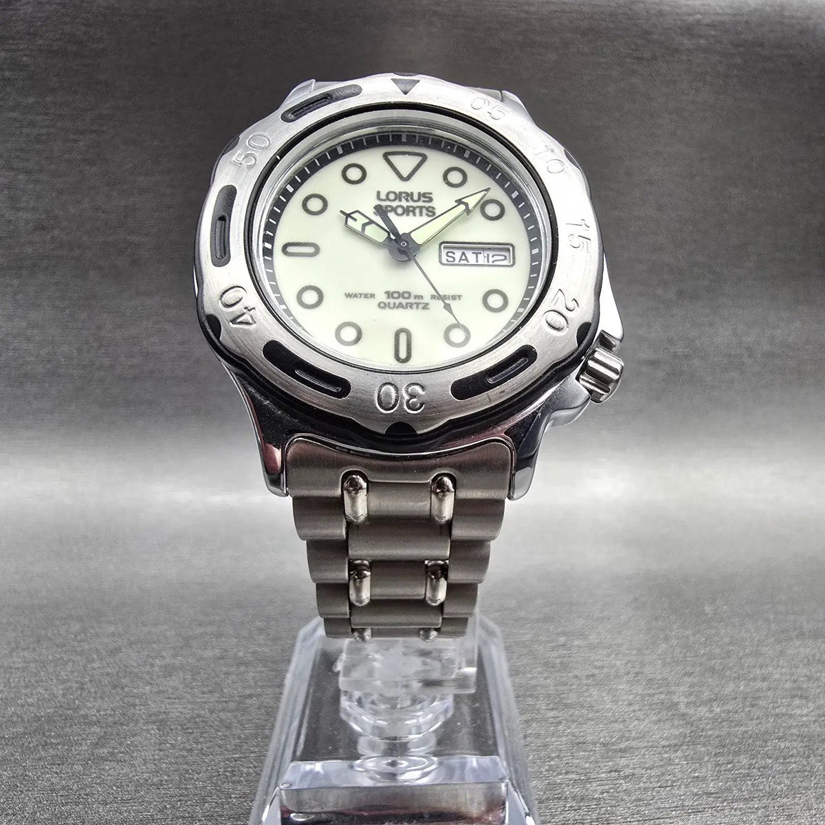 Lorus Sports Dive Watch Men 40mm Luminous Dial Daydate Round V533-6B40 New Batt5