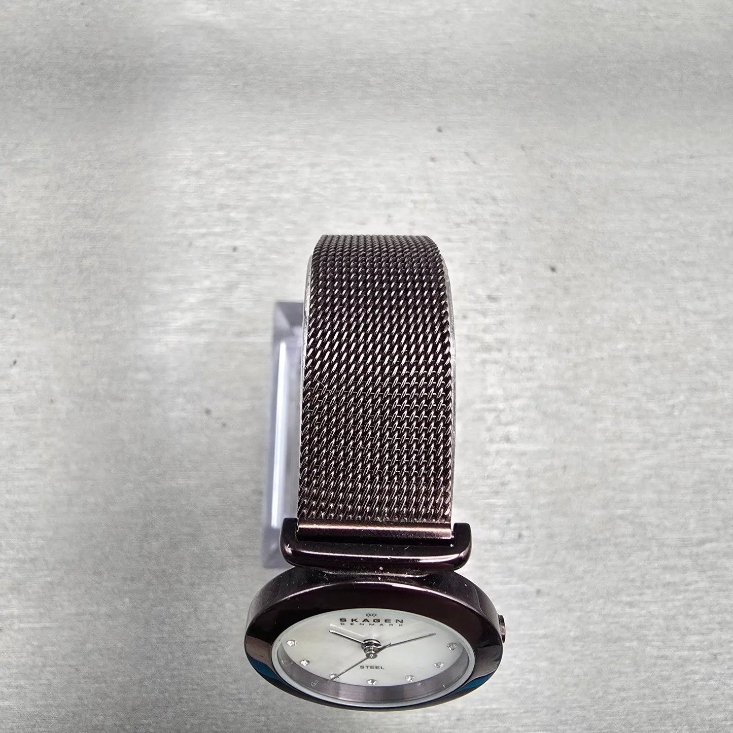 Skagen Watch Women 25mm MOP Dial Brown Tone Round Mesh Band 107SMMD New Batteryt4
