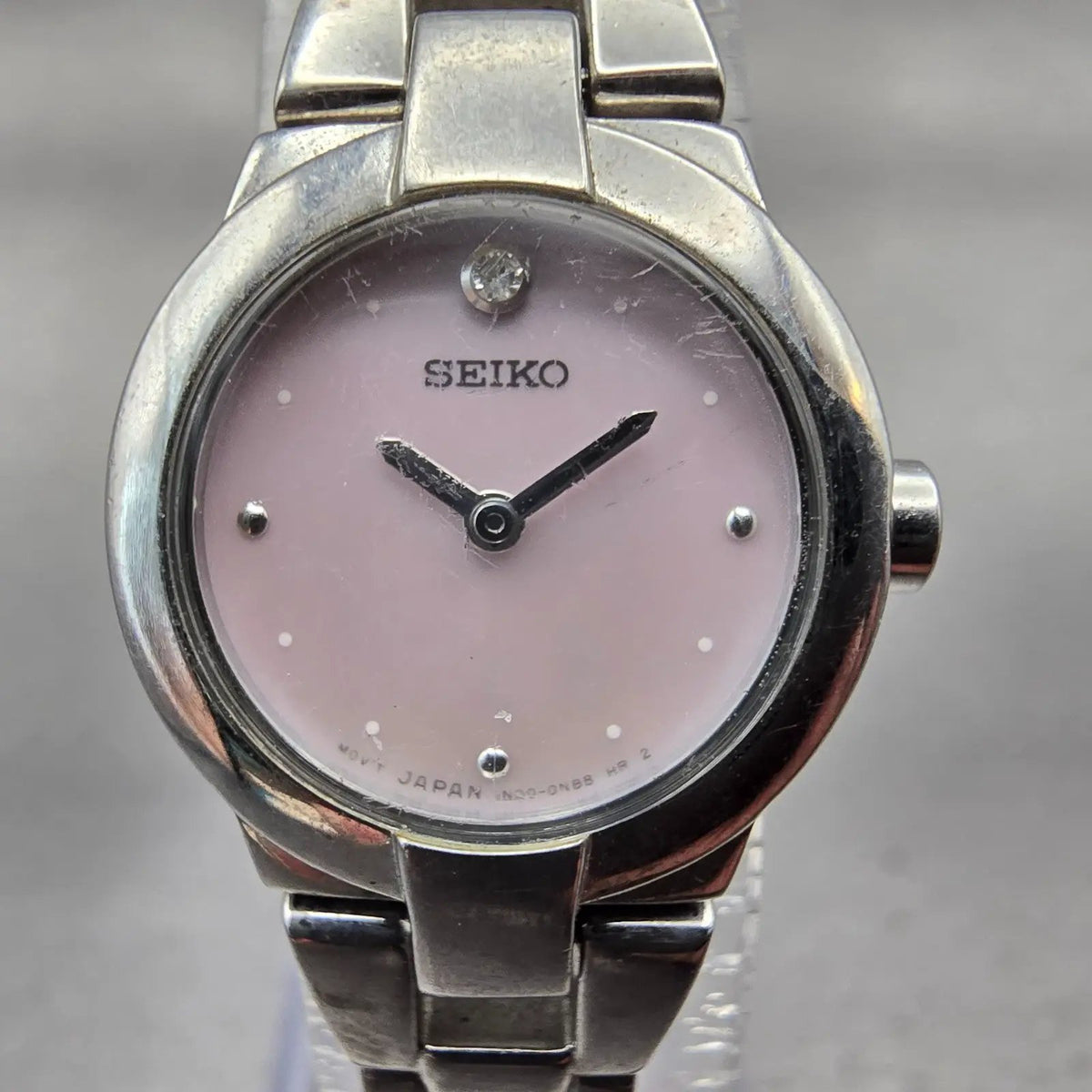 Seiko Watch Women 20mm Pink MOP Dial Silver Tone Round 1N00-0GM0 New Battery1